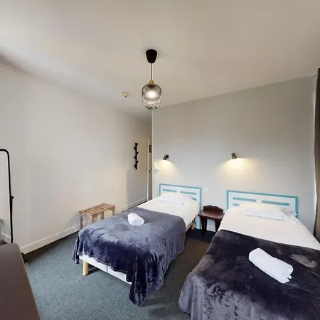 L'estran Hotel 2*