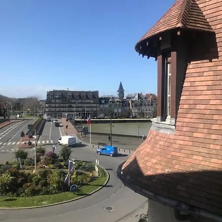 Hotel L'estran Trouville-sur-Mer