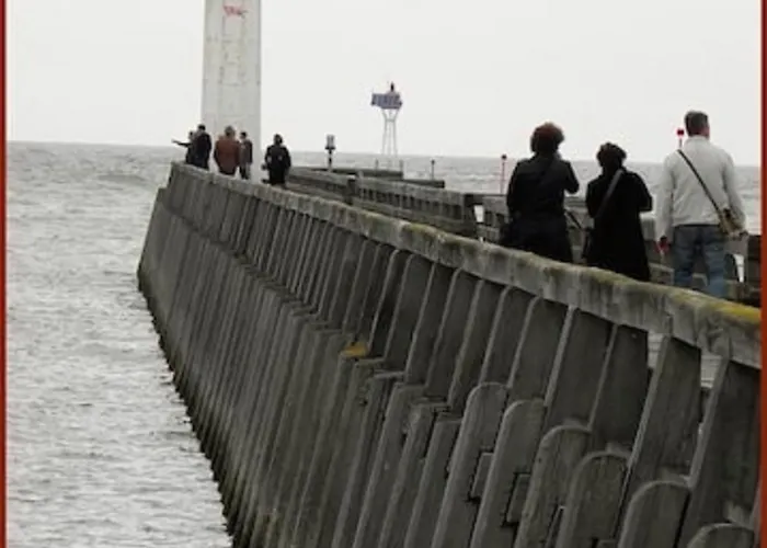 Отель L'estran 2*