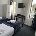 L'estran Hotel 2*