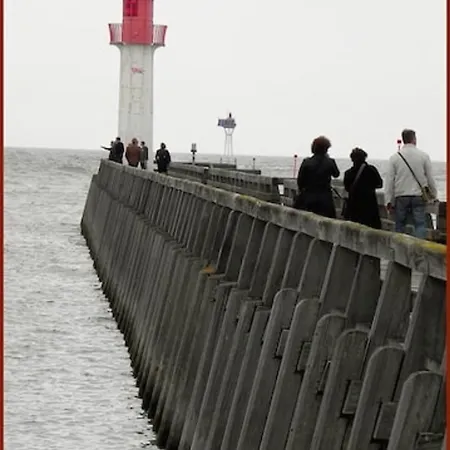 Отель L'estran 2*