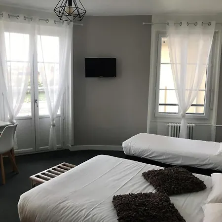 L'estran Отель 2*